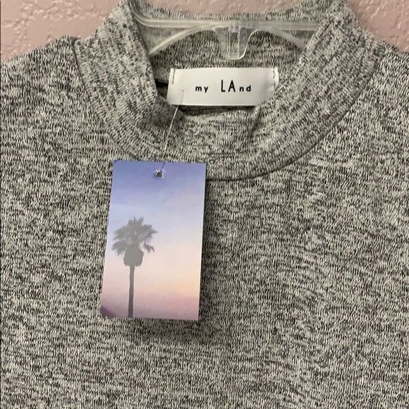 My LAnd Strappy Cold Shoulder Long Top Small NWT - Picture 3 of 7